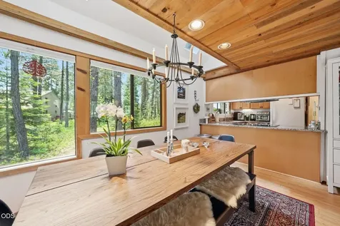 71105 Meadow Grass Circle Black Butte Ranch OR 97759