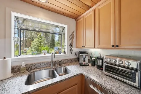 71105 Meadow Grass Circle Black Butte Ranch OR 97759