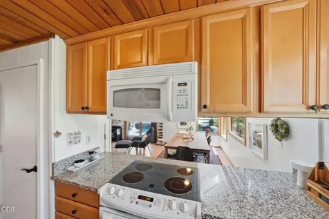 71105 Meadow Grass Circle Black Butte Ranch OR 97759