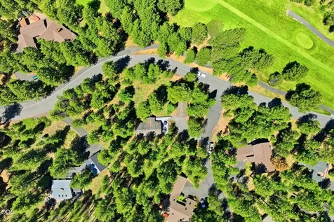 71105 Meadow Grass Circle Black Butte Ranch OR 97759