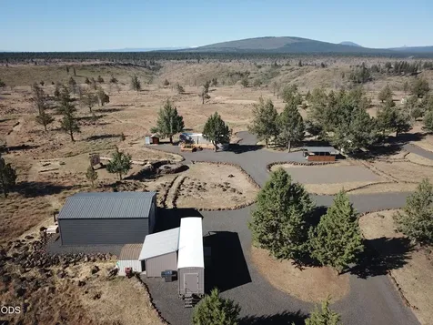 13729 SW Airfield Lane Culver OR 97734