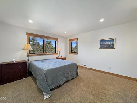 16670 Jordan Road Sisters OR 97759