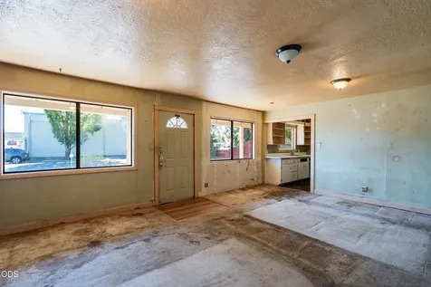 1004 S Grape Street Medford OR 97501