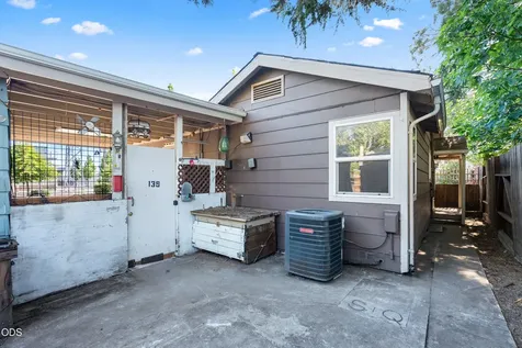 1004 S Grape Street Medford OR 97501