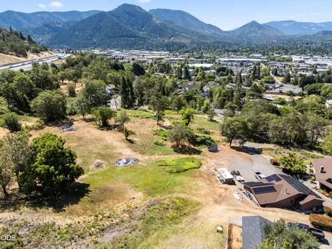 701 NE Tokay Grants Pass OR 97526