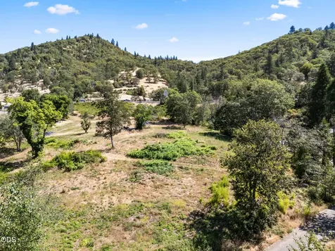 701 NE Tokay Grants Pass OR 97526