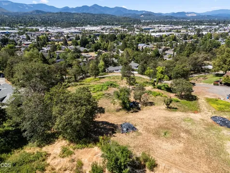 701 NE Tokay Grants Pass OR 97526