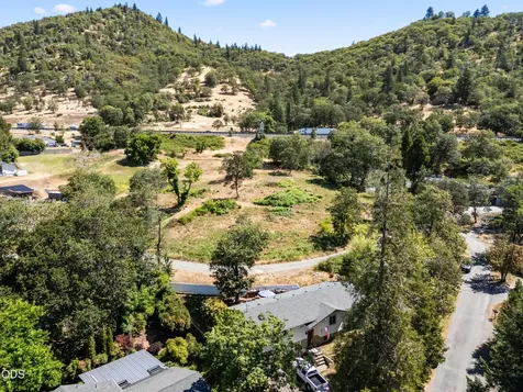 701 NE Tokay Grants Pass OR 97526