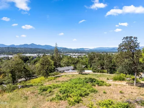 701 NE Tokay Grants Pass OR 97526