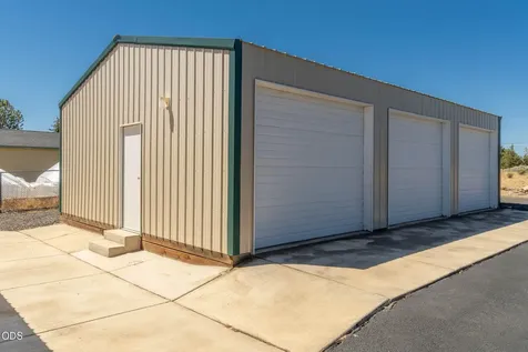 13601 SW Peninsula Drive Terrebonne OR 97760