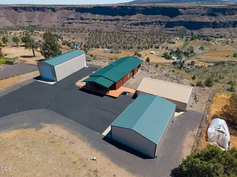 13601 SW Peninsula Drive Terrebonne OR 97760