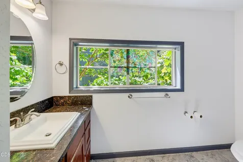 326 N Main Street Ashland OR 97520