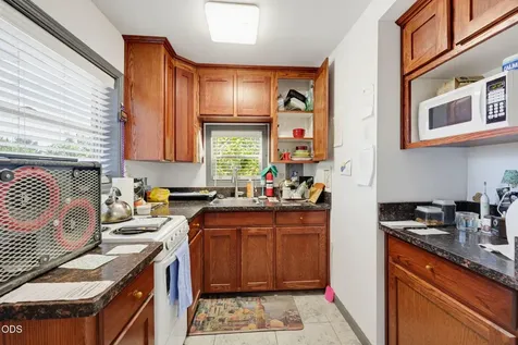 326 N Main Street Ashland OR 97520