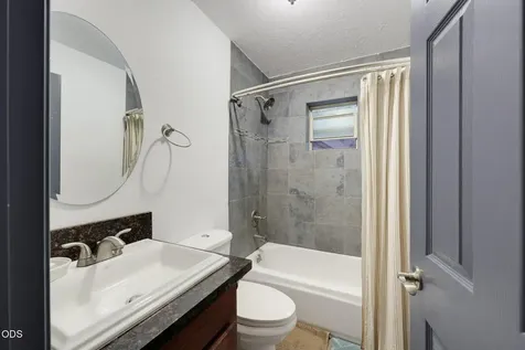 326 N Main Street Ashland OR 97520