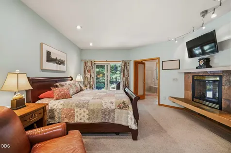 57944 Bunker Lane Sunriver OR 97707