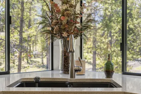 57691 Splitrock Lane Sunriver OR 97707