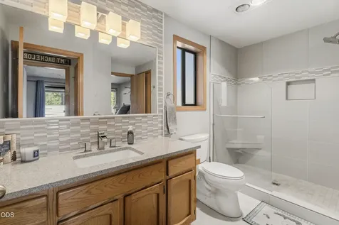 57691 Splitrock Lane Sunriver OR 97707