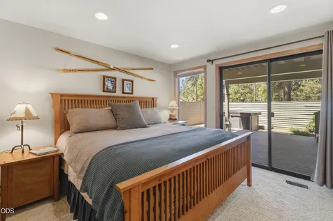 57691 Splitrock Lane Sunriver OR 97707