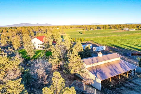 6801 SW Mcvey Avenue Redmond OR 97756