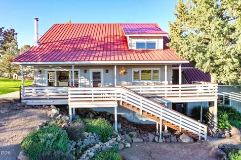 6801 SW Mcvey Avenue Redmond OR 97756