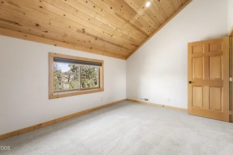 6801 SW Mcvey Avenue Redmond OR 97756