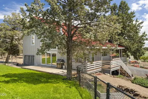 6801 SW Mcvey Avenue Redmond OR 97756