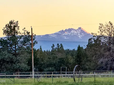 6801 SW Mcvey Avenue Redmond OR 97756