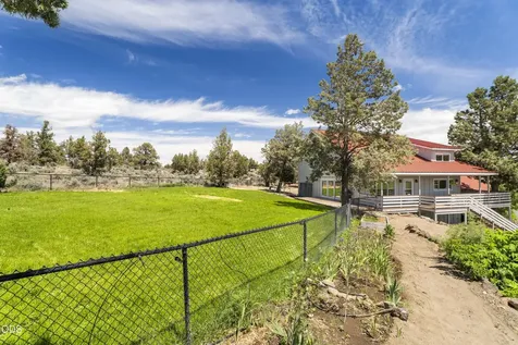 6801 SW Mcvey Avenue Redmond OR 97756