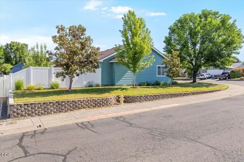 31 Osprey Drive Eagle Point OR 97524
