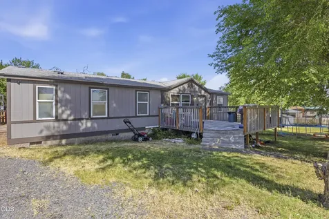 213 Butte Avenue Metolius OR 97741