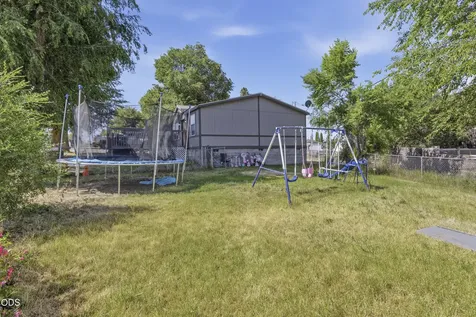 213 Butte Avenue Metolius OR 97741