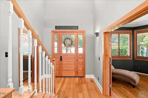 106 Green Valley Road Oakland OR 97462