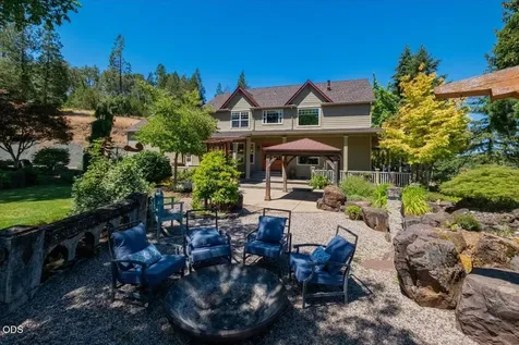 106 Green Valley Road Oakland OR 97462