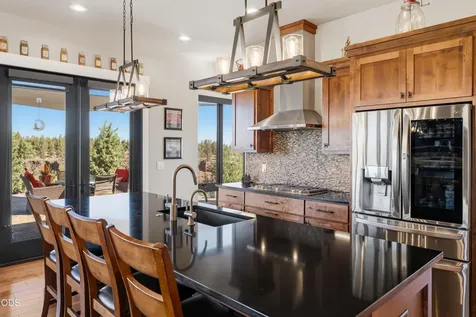 17771 Warrin Road Sisters OR 97759