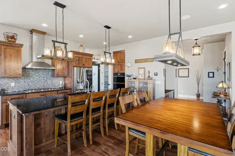 17771 Warrin Road Sisters OR 97759