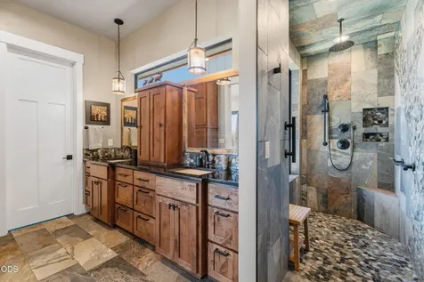 17771 Warrin Road Sisters OR 97759