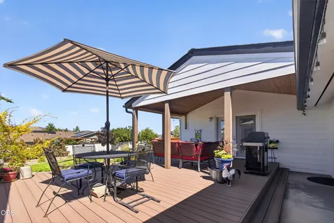 4627 SW Yew Avenue Redmond OR 97756