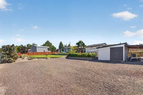4627 SW Yew Avenue Redmond OR 97756