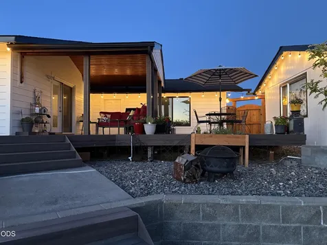 4627 SW Yew Avenue Redmond OR 97756