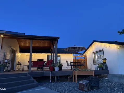 4627 SW Yew Avenue Redmond OR 97756