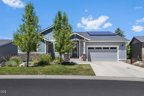 2318 SW Valleyview Drive Redmond OR 97756