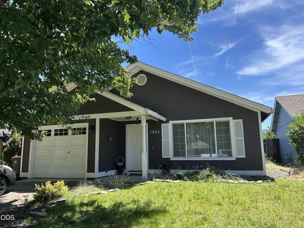 1923 Prune Street Medford OR 97501