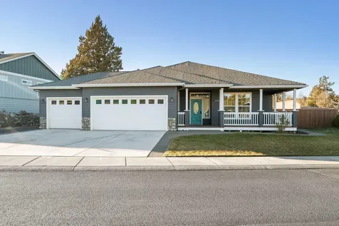 3721 SW Tommy Armour Lane Redmond OR 97756
