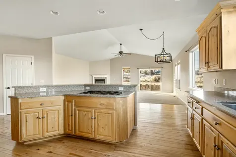 3721 SW Tommy Armour Lane Redmond OR 97756