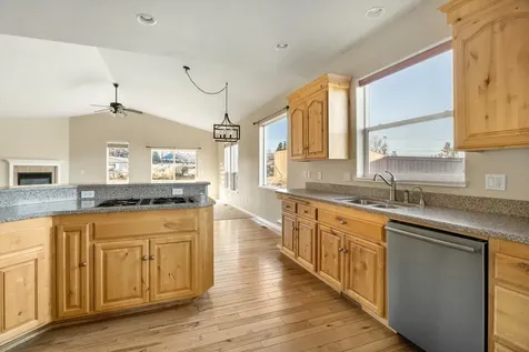 3721 SW Tommy Armour Lane Redmond OR 97756