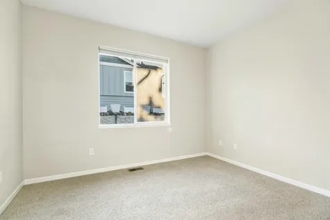3721 SW Tommy Armour Lane Redmond OR 97756
