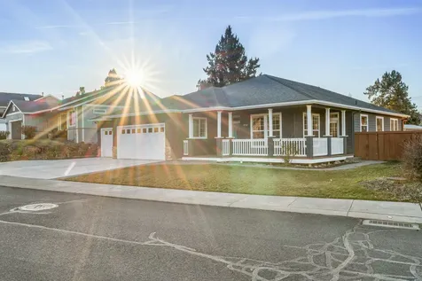 3721 SW Tommy Armour Lane Redmond OR 97756