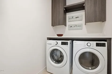 210 SW Log Court Bend OR 97702