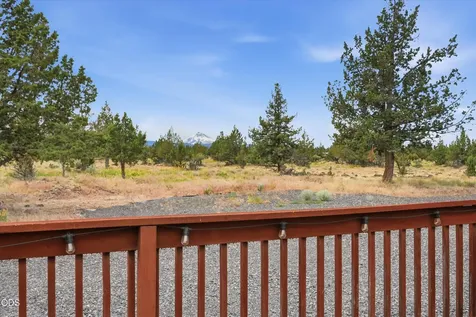 13005 SW Airstrip Lane Culver OR 97734