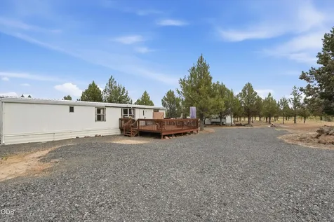 13005 SW Airstrip Lane Culver OR 97734